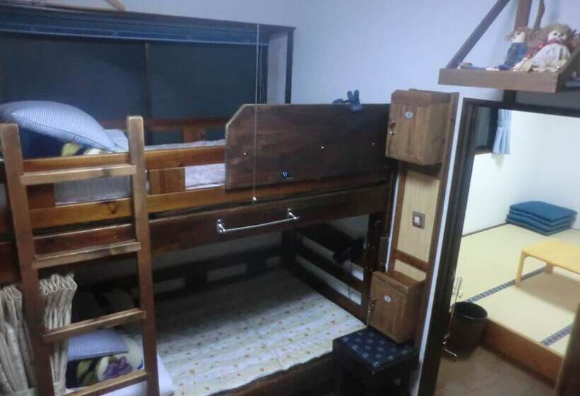 Yufuin Country Road Youth Hostel