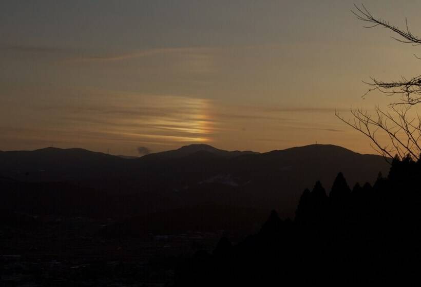 Yufuin Country Road Youth Hostel