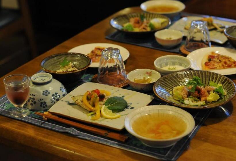 Yufuin Country Road Youth Hostel