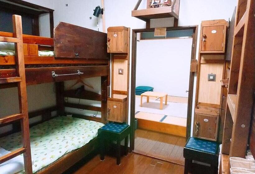 Yufuin Country Road Youth Hostel