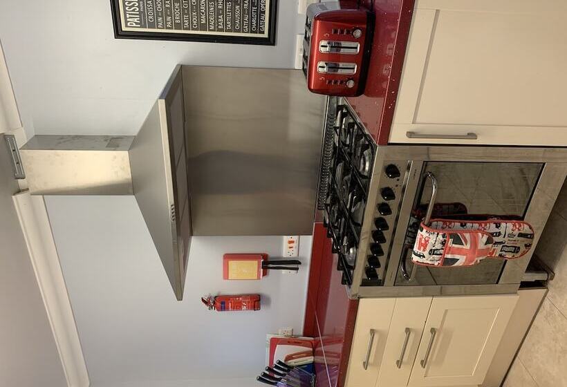 1 Lochness Rooms&hostel