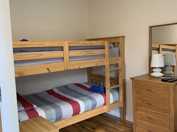 1 Lochness Rooms&hostel