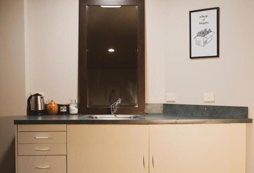 هاستل Dusky Lodge