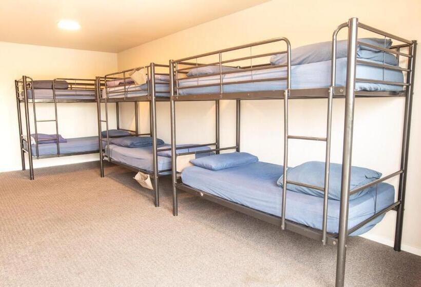 هاستل Dusky Lodge