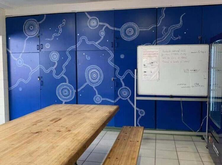 הוסטל Frogshollow Backpackers