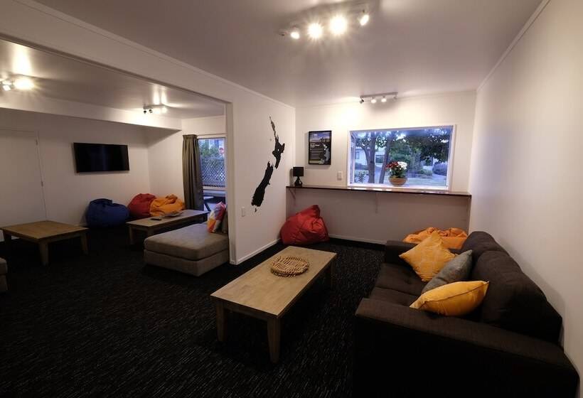 הוסטל Haka House Taupo