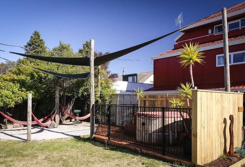 הוסטל Haka House Taupo