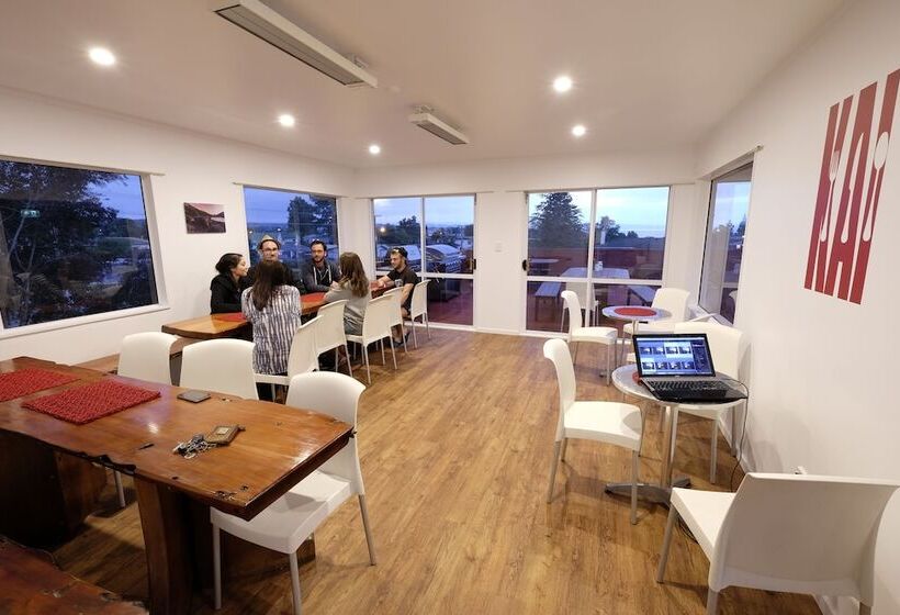הוסטל Haka House Taupo
