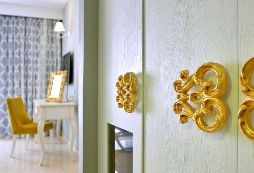 Anemos Luxury Grand Resort