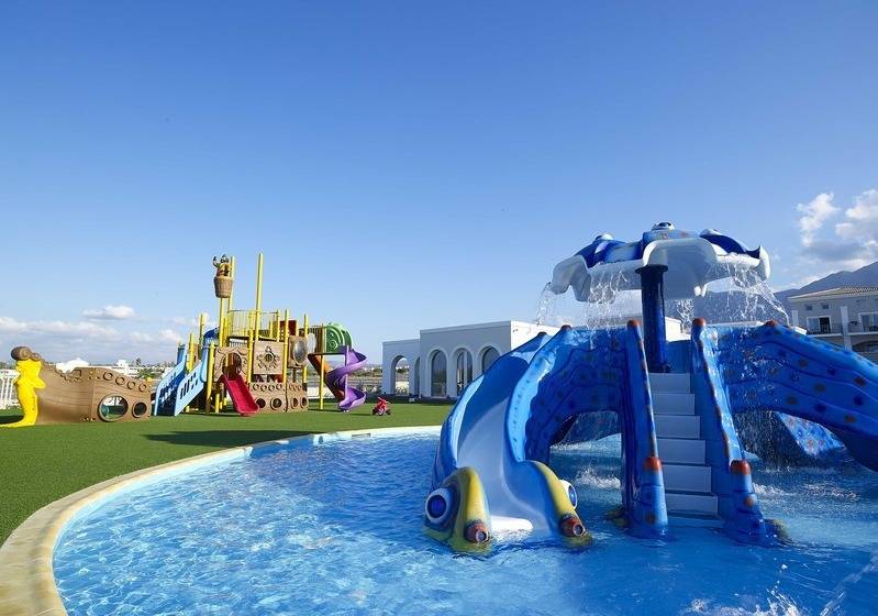 Anemos Luxury Grand Resort