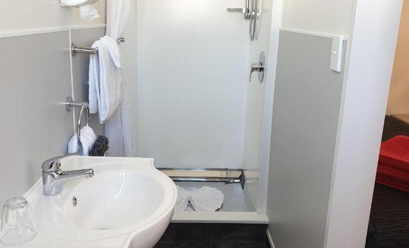 モーテル Barrington House Taupo