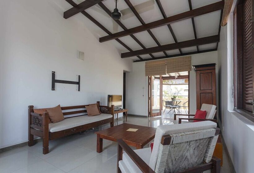 민박 Colpetty House