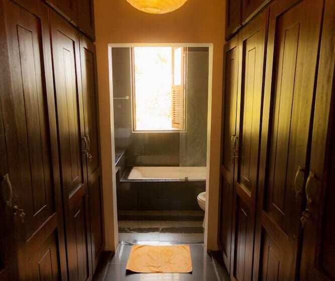 민박 Colpetty House