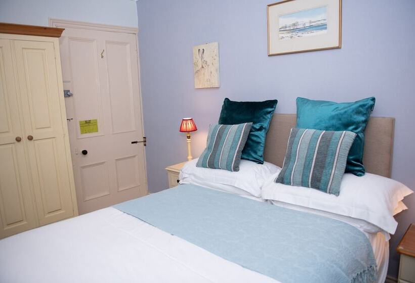 مبيت وإفطار Milton House Studio Apartment Suites