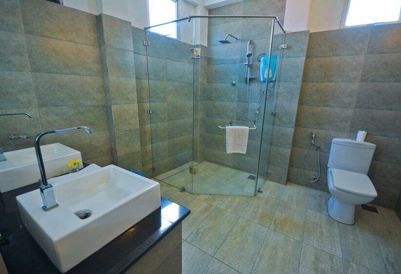 مبيت وإفطار Monsoon Suites