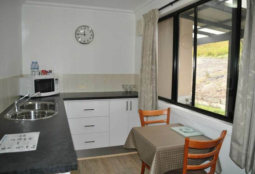 צימר Oyster Cove Chalet