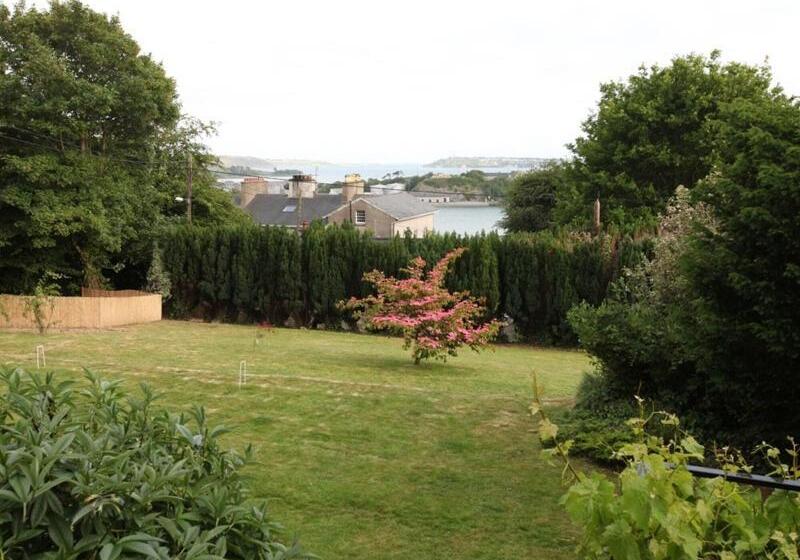 Bed and Breakfast Robin Hill House Heritage Guest House