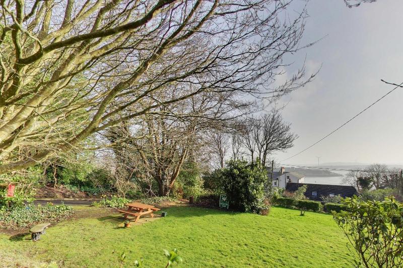 Bed and Breakfast Robin Hill House Heritage Guest House