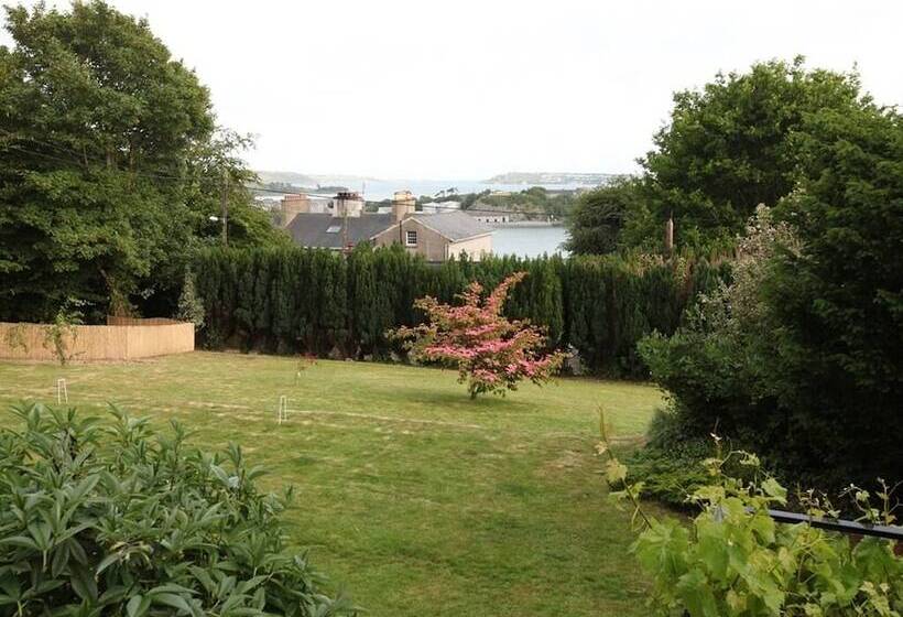 Bed and Breakfast Robin Hill House Heritage Guest House