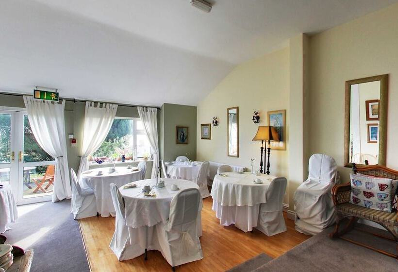 Bed and Breakfast Robin Hill House Heritage Guest House