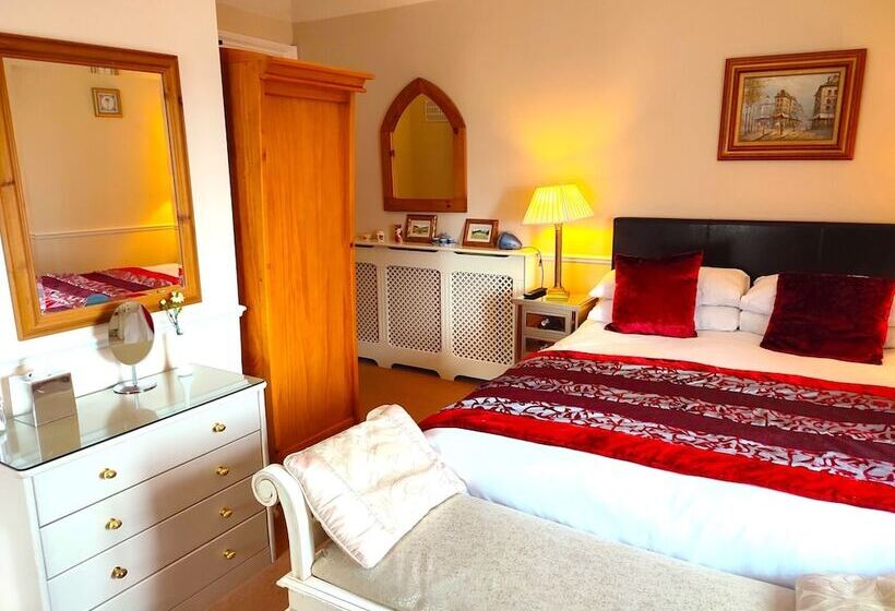 Bed and Breakfast Robin Hill House Heritage Guest House