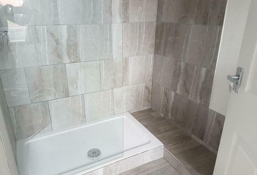 مبيت وإفطار The Craigside