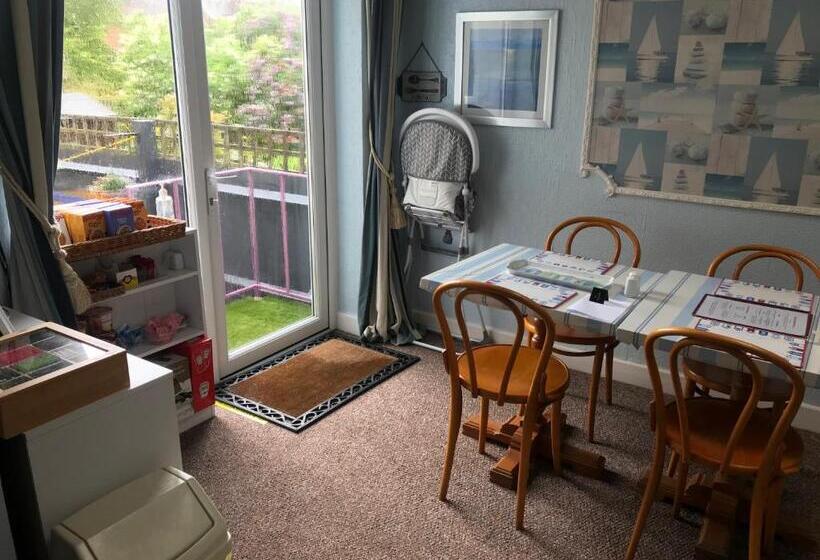 مبيت وإفطار The Craigside