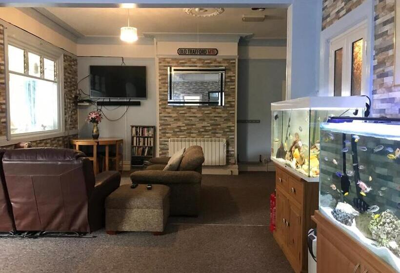 مبيت وإفطار The Craigside