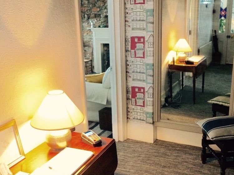 민박 The Shoalstone