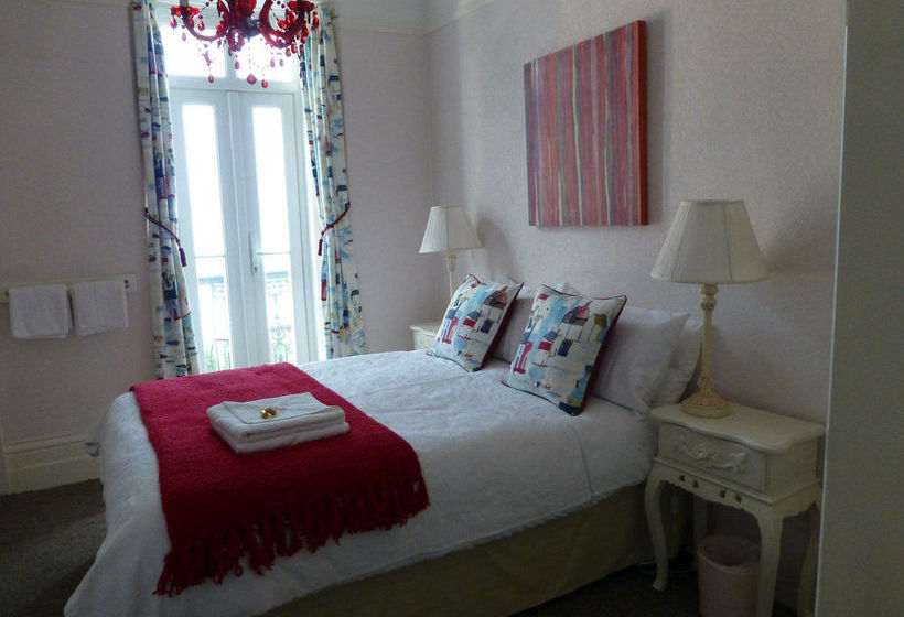 민박 The Shoalstone