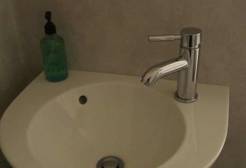 민박 The Shoalstone