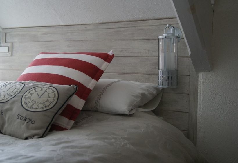 민박 The Shoalstone