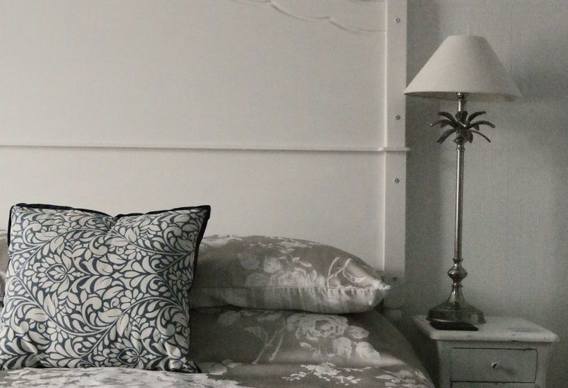 민박 The Shoalstone