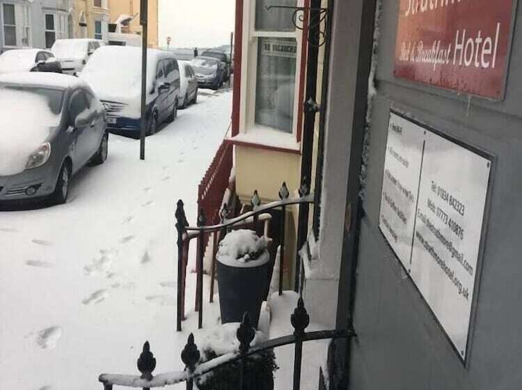 住宿加早餐  The Strathmore