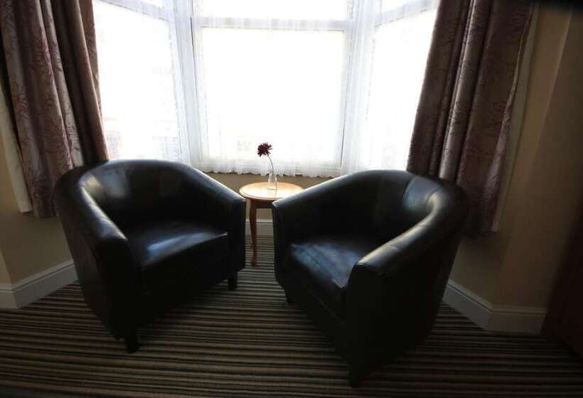 住宿加早餐  The Strathmore