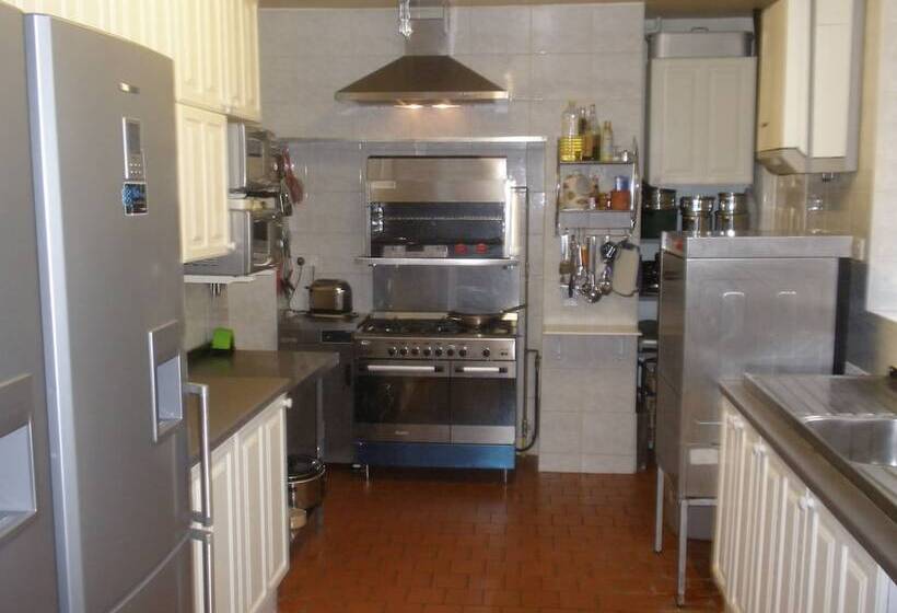 住宿加早餐  The Strathmore