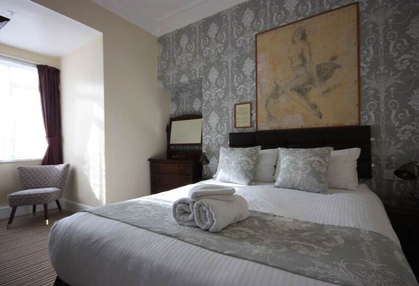 مبيت وإفطار The Strathmore