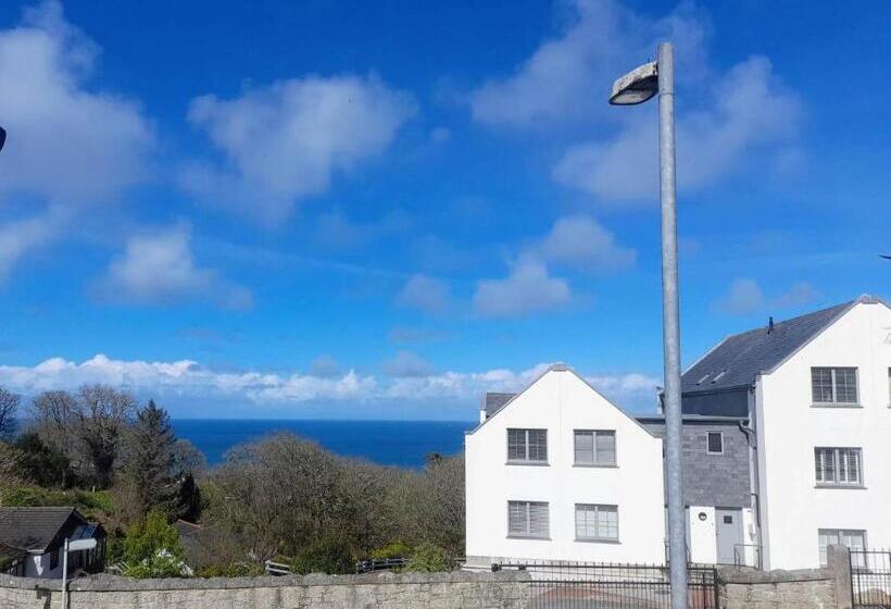 민박 Thurlestone House