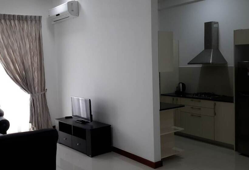 Bellavista Apartments At Cornish Colombo