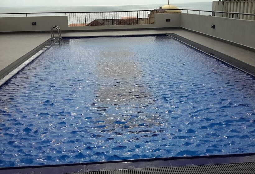 Bellavista Apartments At Cornish Colombo