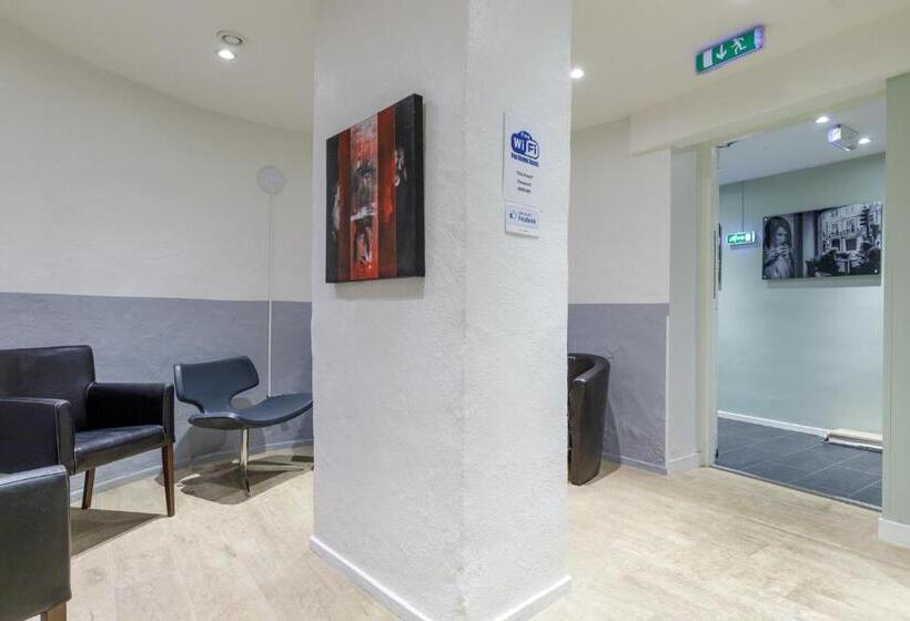 City Hostel