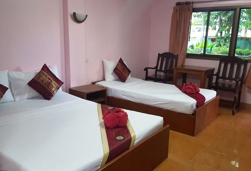 호스텔 Coconut House Resort