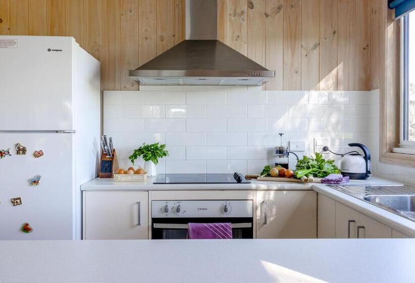 Freshwater Creek Cottages & Farm Stay