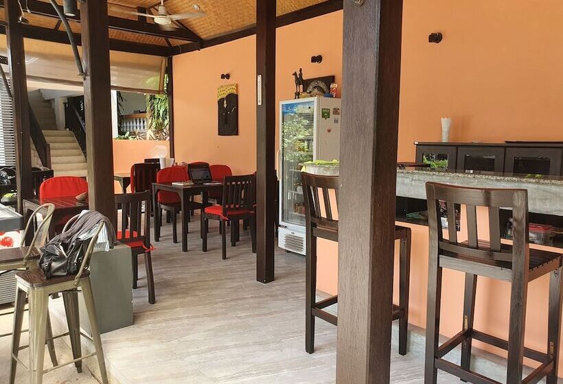 בית מלון כפרי Ampha Place