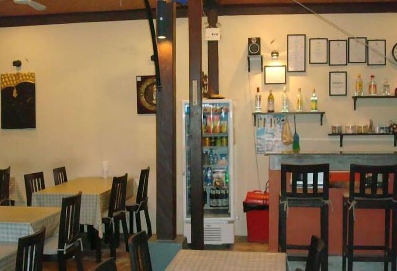 בית מלון כפרי Ampha Place