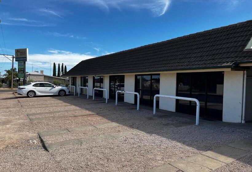 酒店 The Anglers Inn