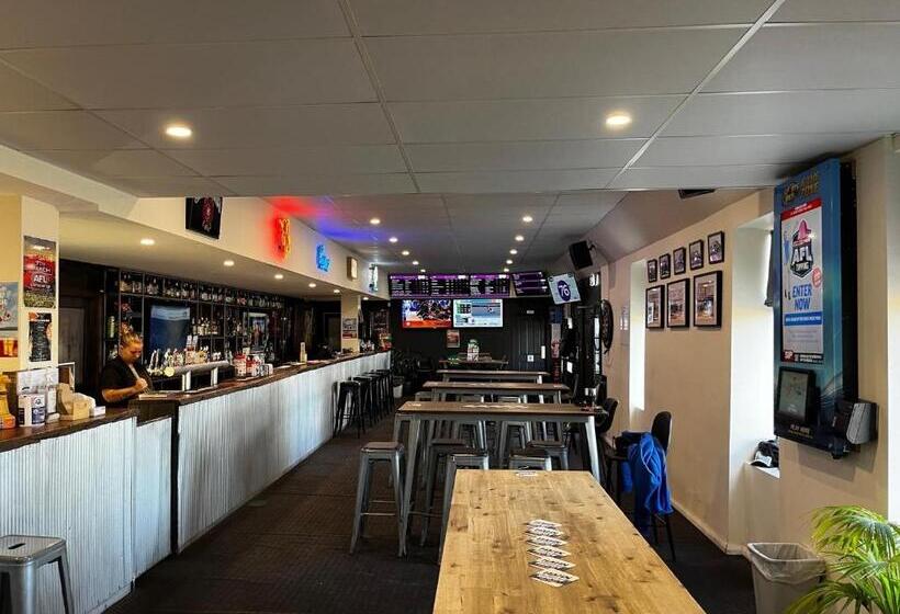 酒店 The Anglers Inn