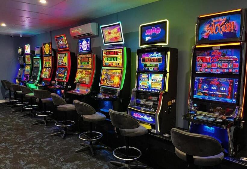 酒店 The Anglers Inn