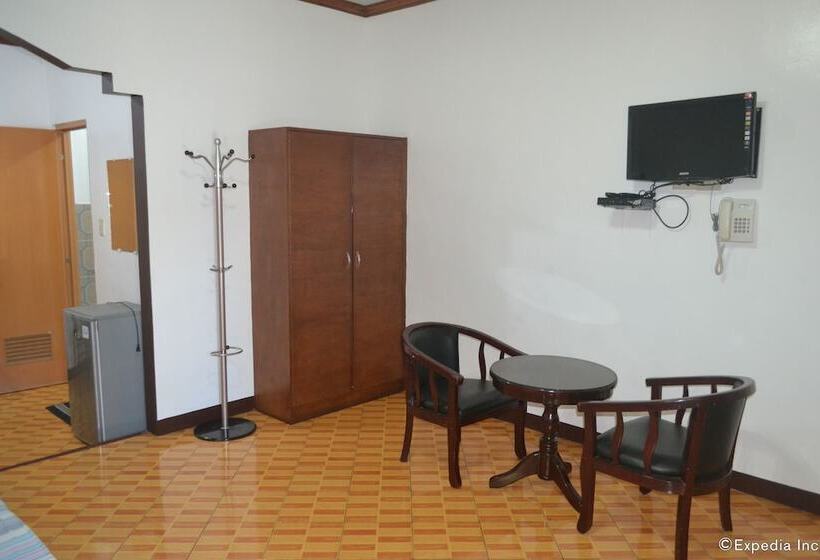 בית מלון כפרי Antonio S Apartelle & Suites