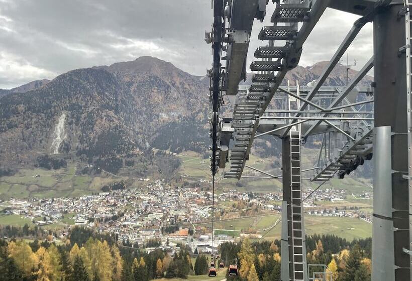 هتل Bad Hofgastein   The Storks   Adults Only   Ski Opening 29 November